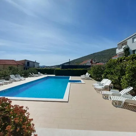Apartament Zulim